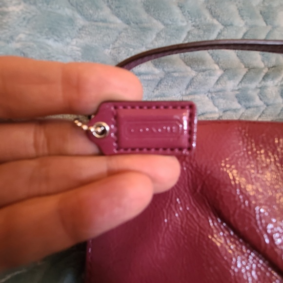 Coach Fuchsia Patent Leather Clutch EUC SOLD - Picture 5 of 13